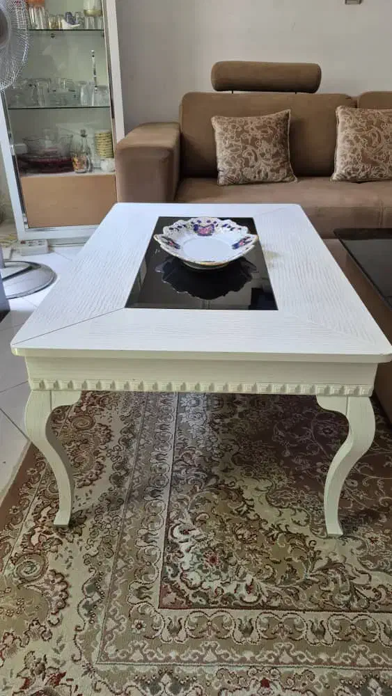 میز جلو مبلی سفید از برند رئال|مبلمان خانگی و میز عسلی|رشت, نامجو|دیوار