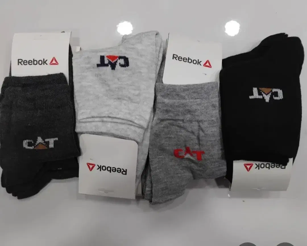 جوراب فقط 40|لوازم خیاطی و بافتنی|ساوه, |دیوار