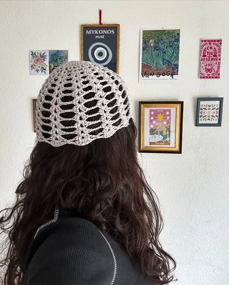 کلاه مدرن|لباس|کیش, |دیوار