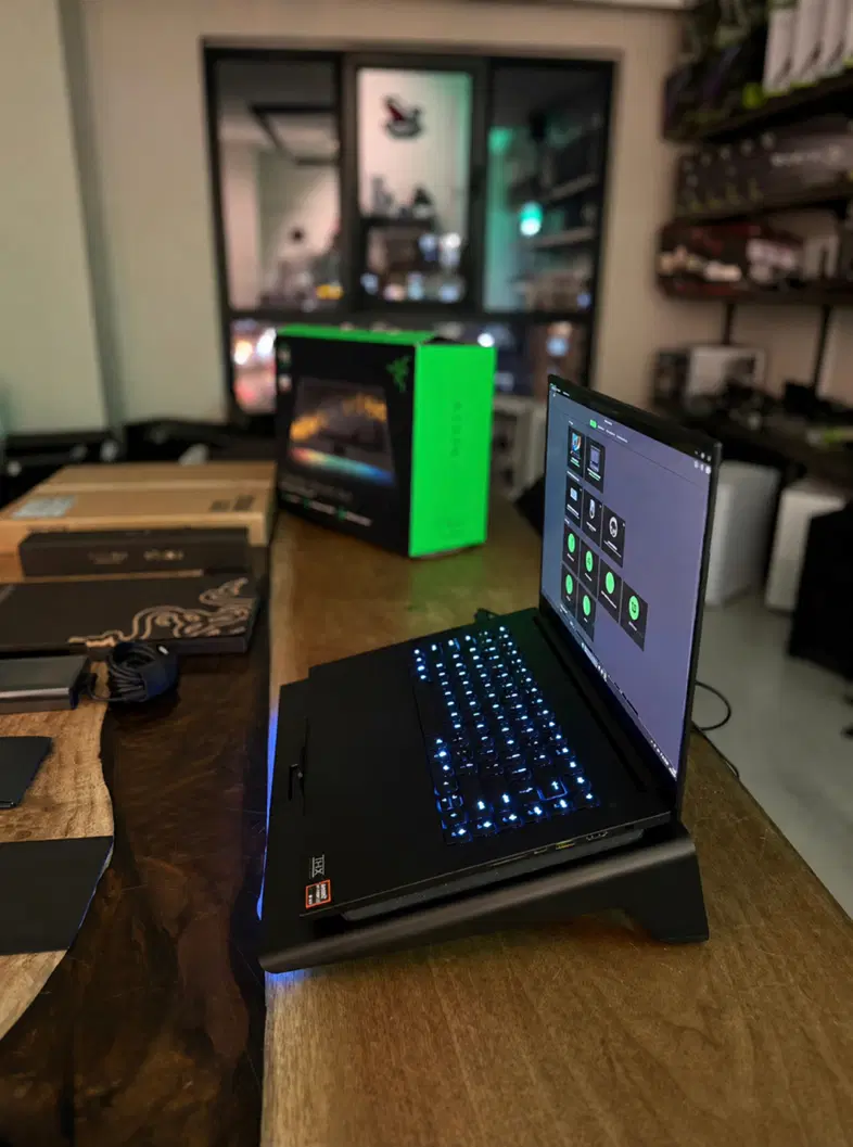 Razer blade 16 rtx 5090|رایانه همراه|تهران, ولنجک|دیوار