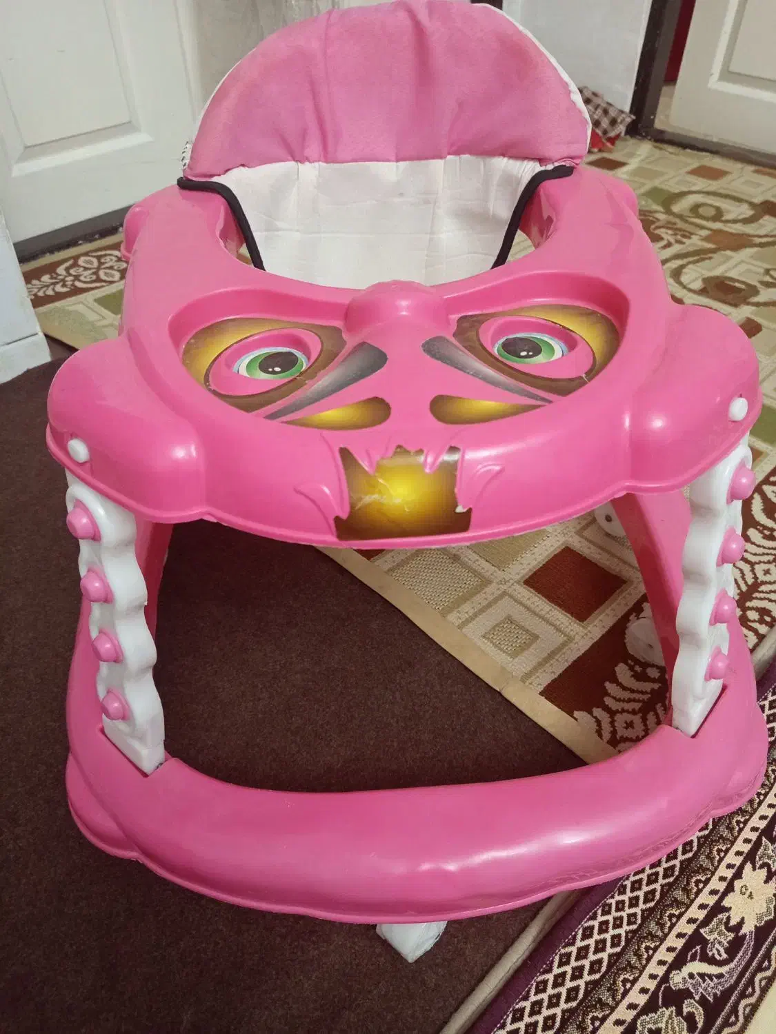 وروره در حد نو|کالسکه و لوازم جانبی|خوی, |دیوار