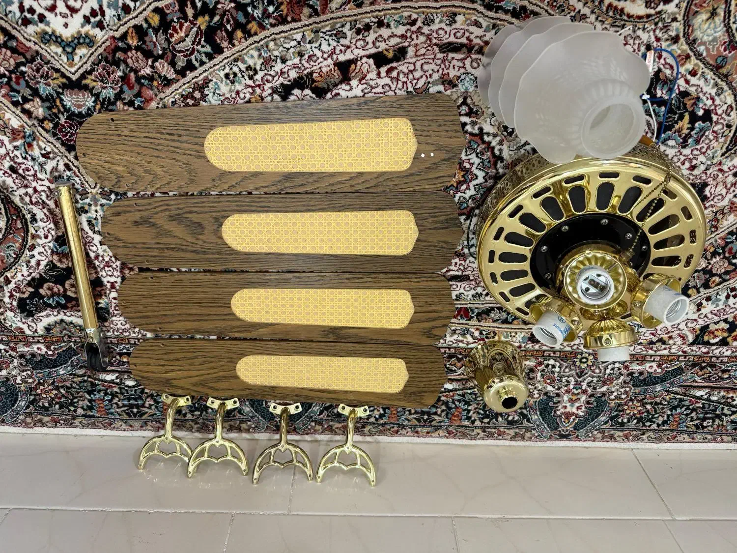 پنکه طلایی|پنکه و تصفیهکنندهٔ هوا|پارسیان, |دیوار