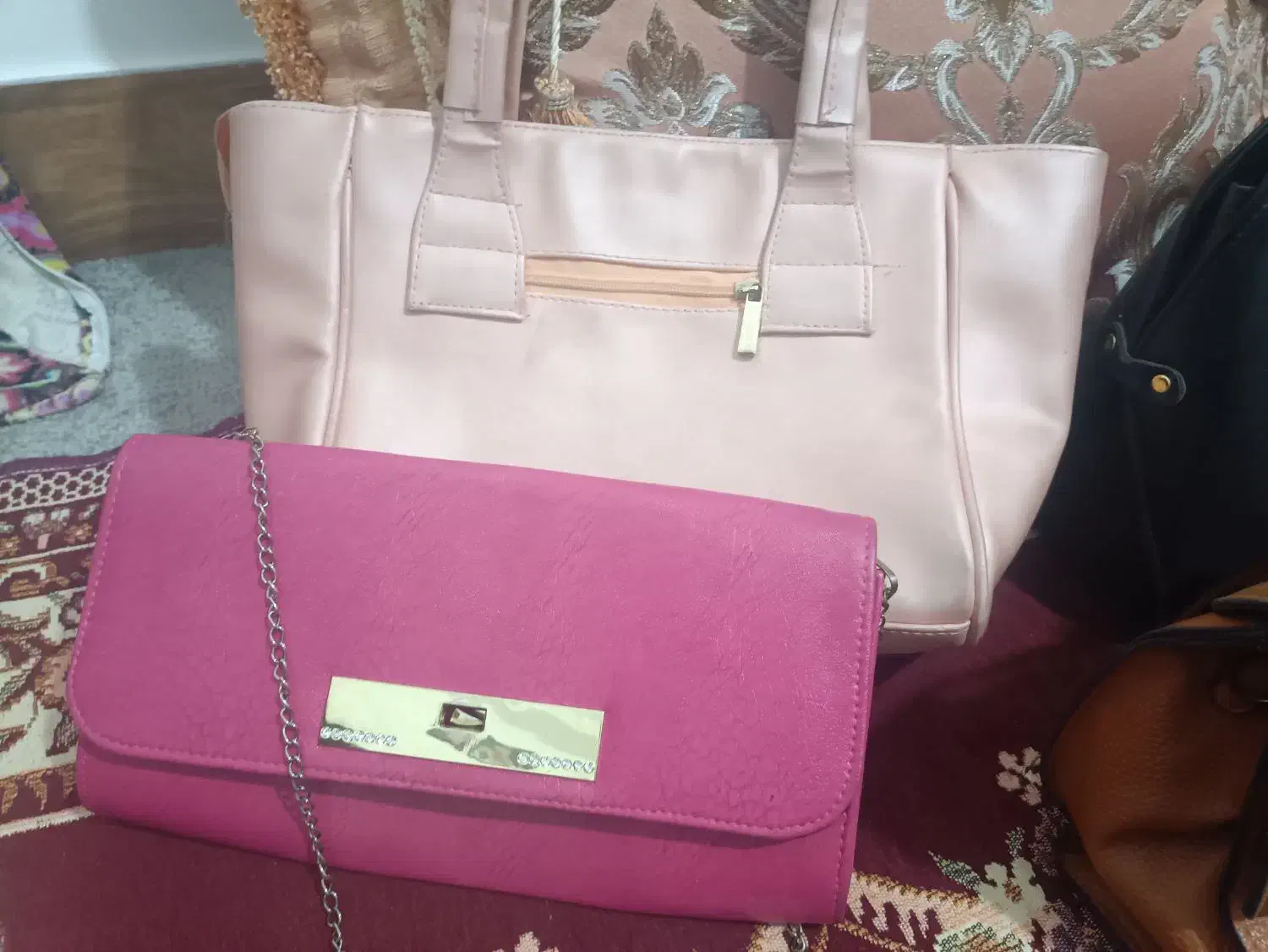 کیف|کیف، کفش، کمربند|یاسوج, |دیوار