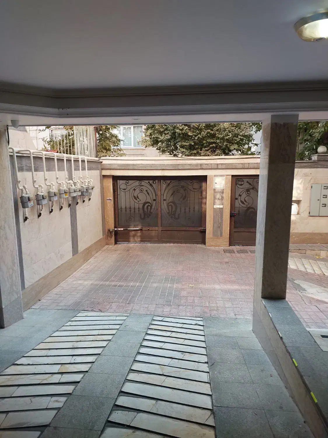 ۱۰۰‌متر‌اپارتمان