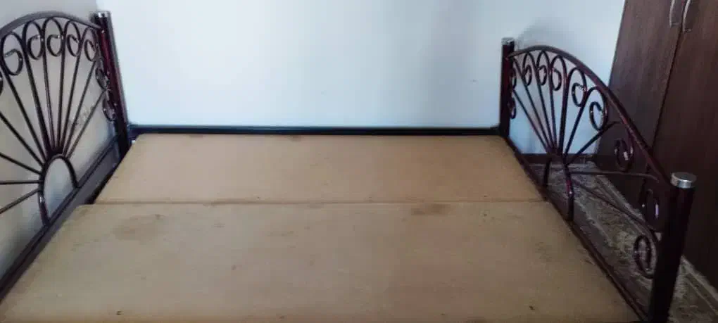 تخت خواب فلزی دونفره|تخت و سرویس خواب|خسروشاه, |دیوار