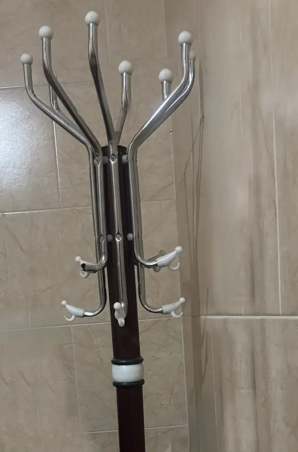 چوب لباسی ایستاده پایه سنگی|بندرخت و رختآویز|اردبیل, |دیوار