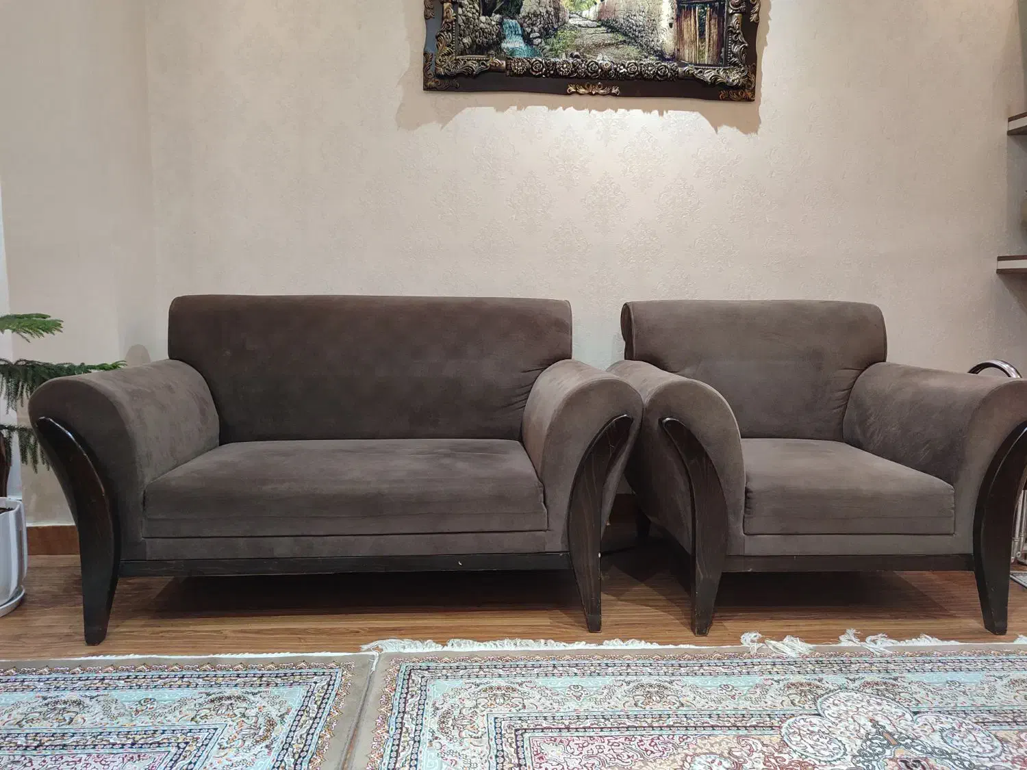 مبل ۷ نفره|مبلمان خانگی و میز عسلی|رشت, چمارسرا|دیوار