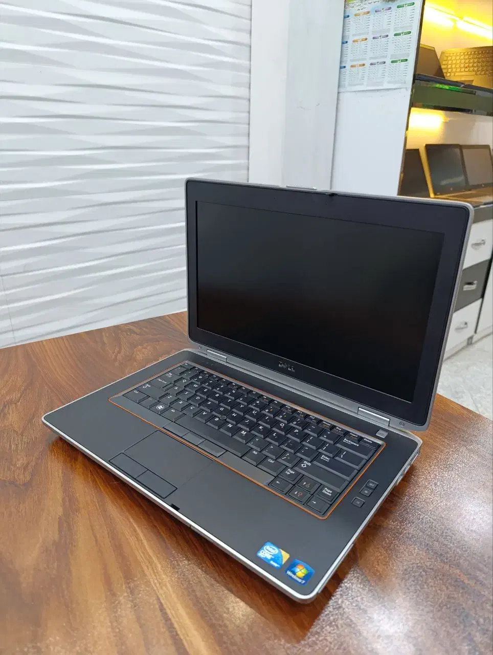 لپ تاپ دل i5 رم ۸ اقتصادی مشابه نو شرایط ۱ ساله|رایانه همراه|کاشان, میدانگاه آقا|دیوار