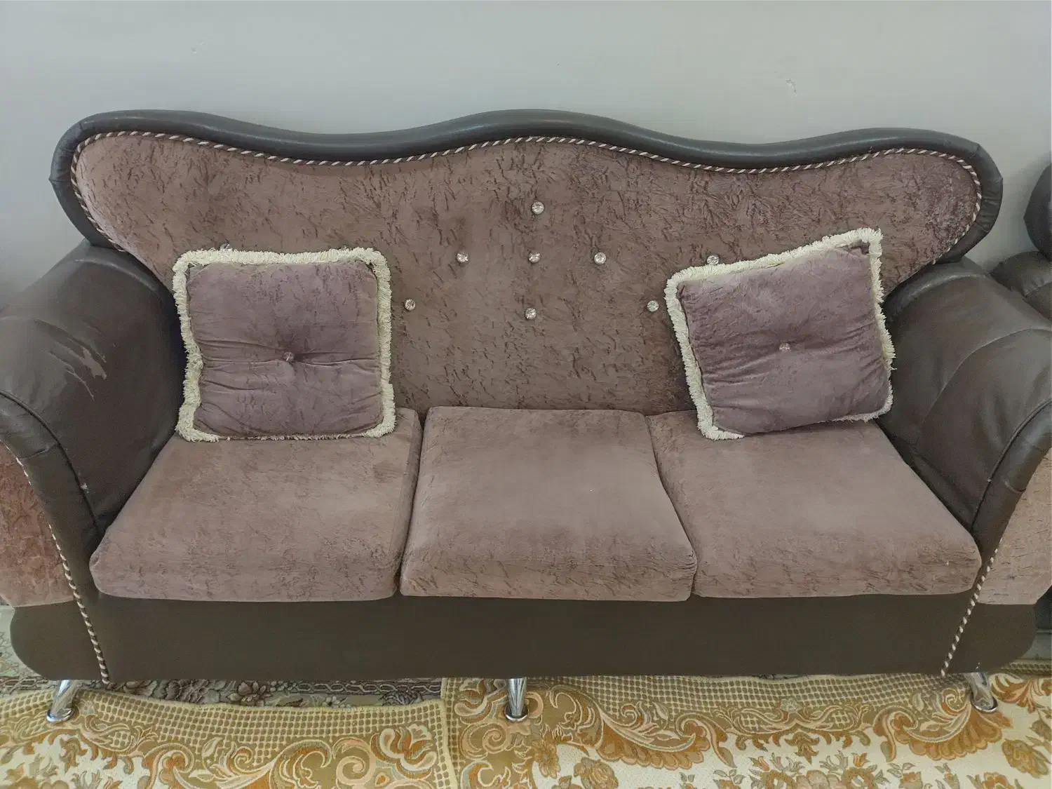 سرویس مبل ۹نفره|مبلمان خانگی و میز عسلی|تربت‌حیدریه, پائین ولایت|دیوار