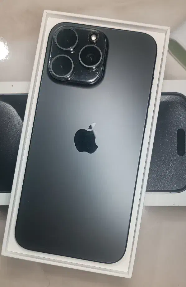 ایفون 15پرومکس256 باطری 100|موبایل|قائم‌شهر, |دیوار