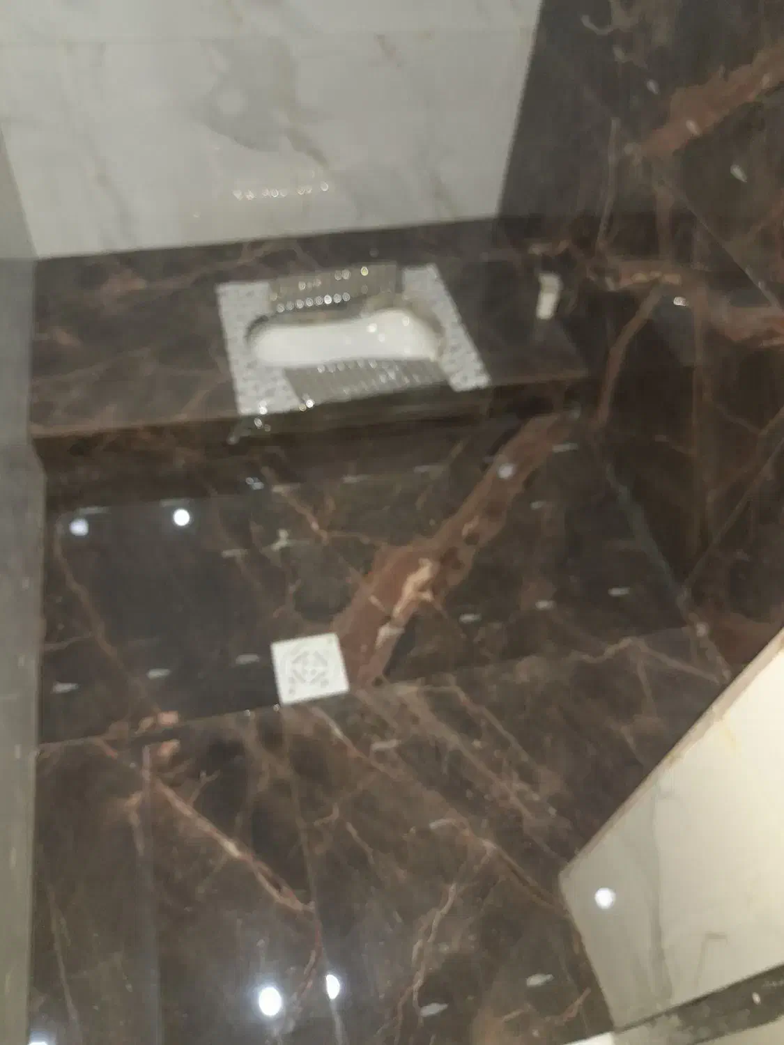 کاشی کاری و لکه گیری|خدمات پیشه و مهارت|سراوان, |دیوار