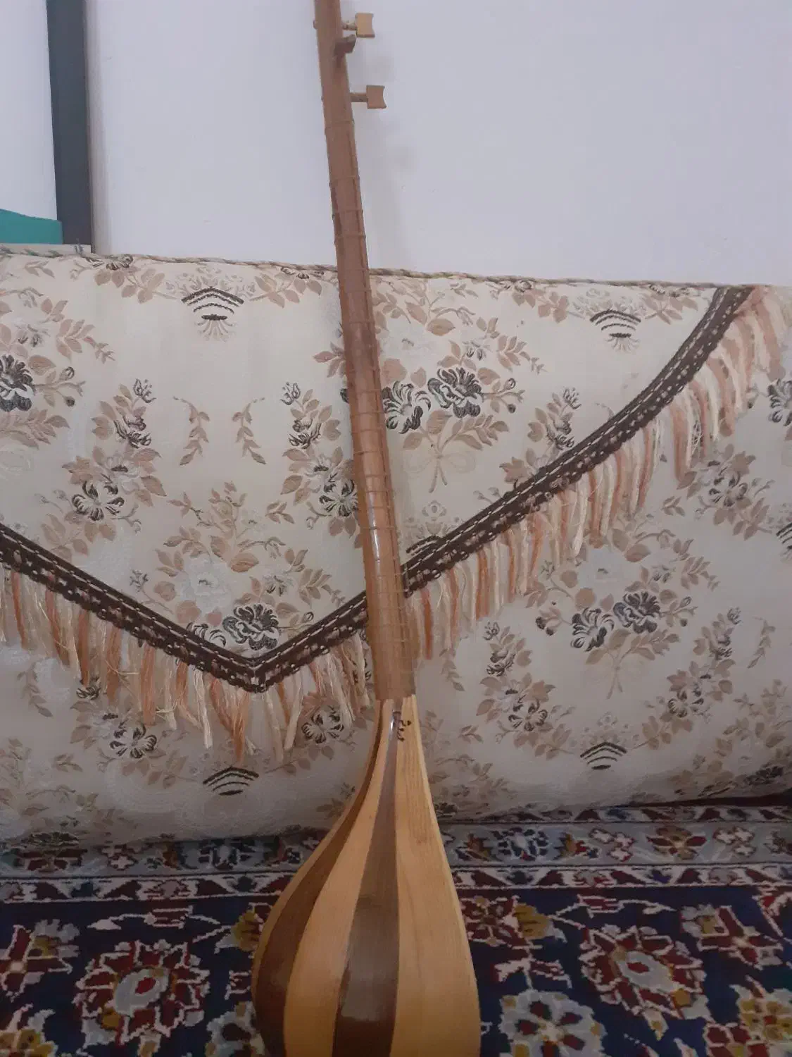 سه تار مهر درویش وسنتور|سازهای سنتی|ایلام, |دیوار
