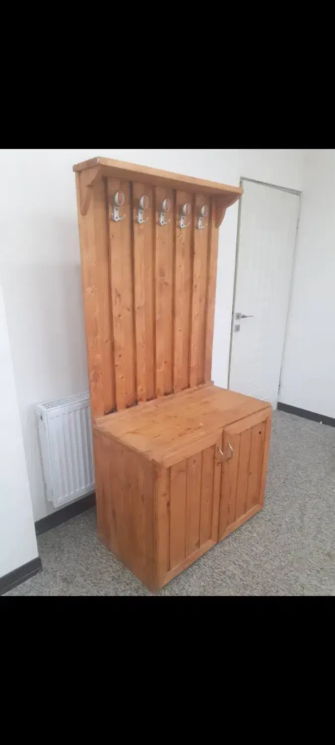 جاکفشی و جالباسی|جاکفشی، کمد، دراور|چمستان, |دیوار