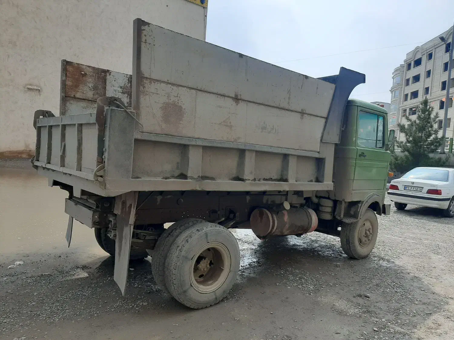 خاور ۸۰۸ مدل ۱۳۵۹|خودرو سنگین|قم, انسجام|دیوار
