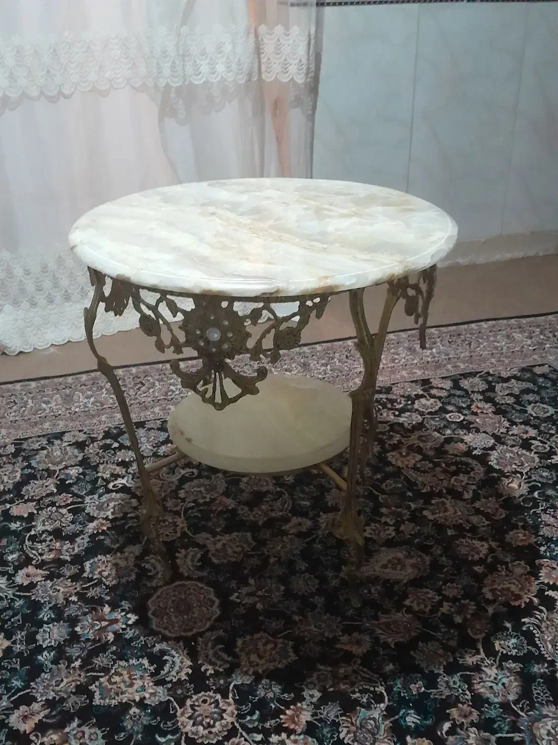 میز گرد برنز|میز و صندلی غذاخوری|تبریز, |دیوار