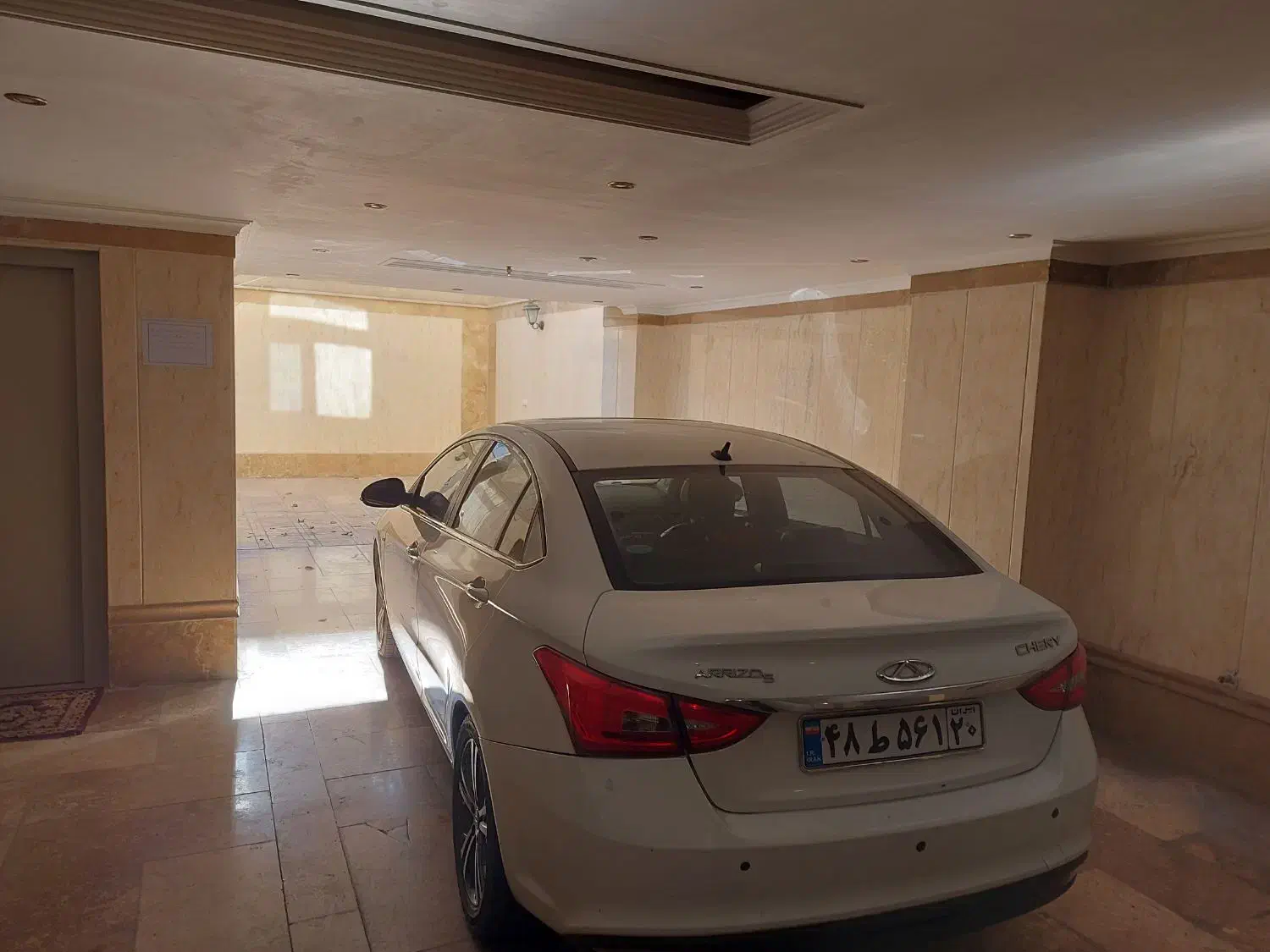 اجاره پارکینگ / دوربین دار / املاک امید|اجارهٔ آپارتمان|ری, دولت‌آباد|دیوار