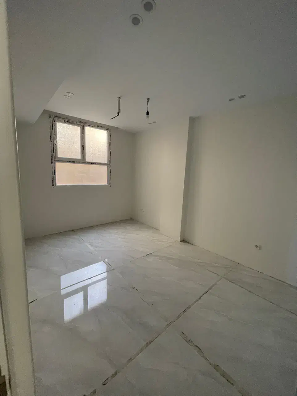 قائم مقام مشاهیر ۱۰۰ متر نوساز سوپر لوکس رهن کامل