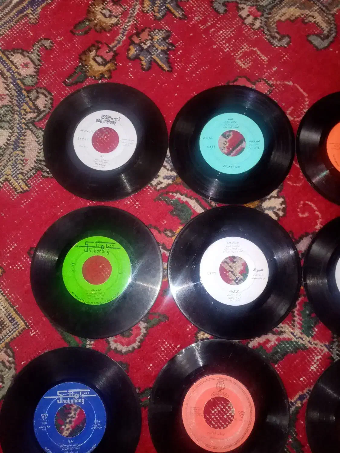 صفحه گرام و نوار کاست قدیمی|کلکسیون اشیاء عتیقه|تهران, آسمان|دیوار