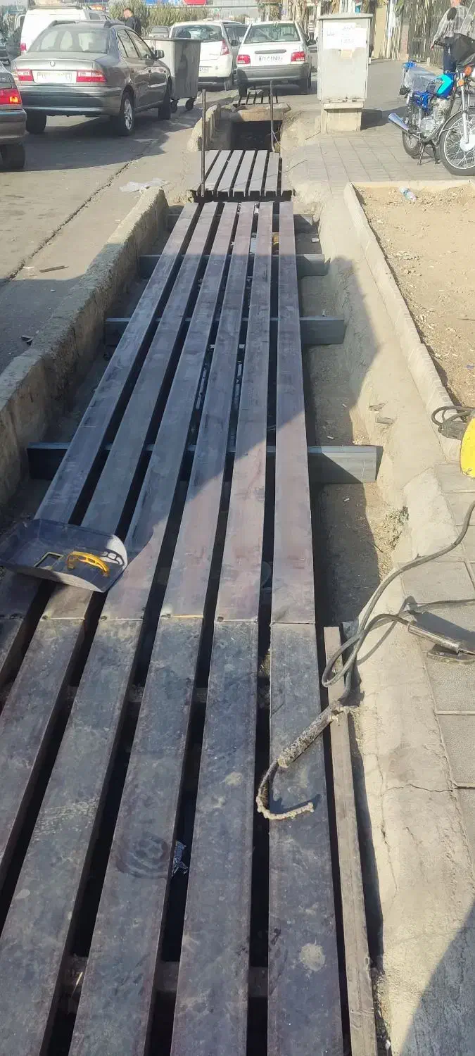 جوشکاری برق کشی لوله کشی نرده منبع و پمپ آب لوستر|خدمات پیشه و مهارت|پرند, فاز ۴|دیوار