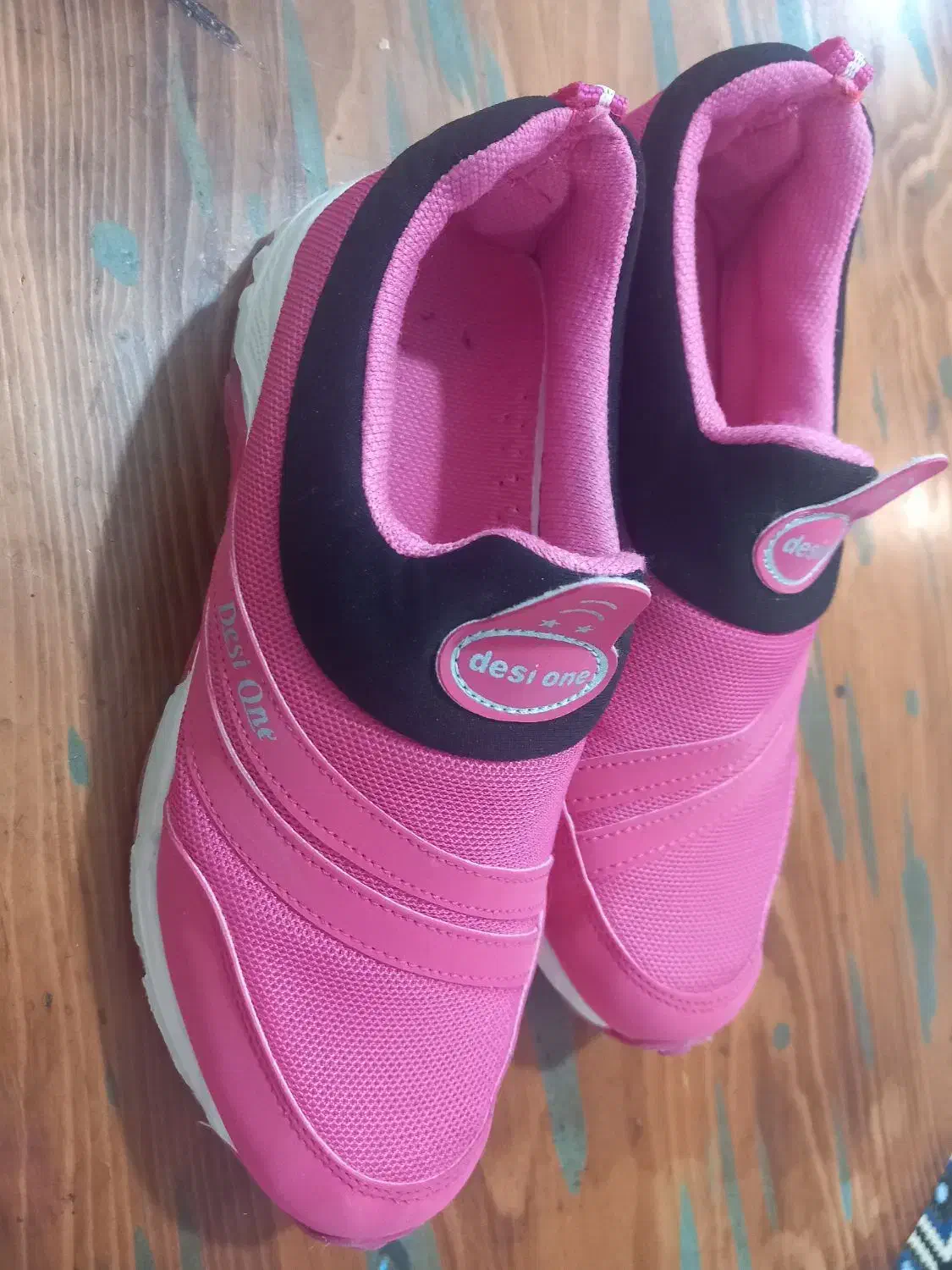 کفش دخترانه سایز۳۵ وصندل سبک سایز۳۱|کفش و لباس بچه|محمدشهر, محمدشهر|دیوار