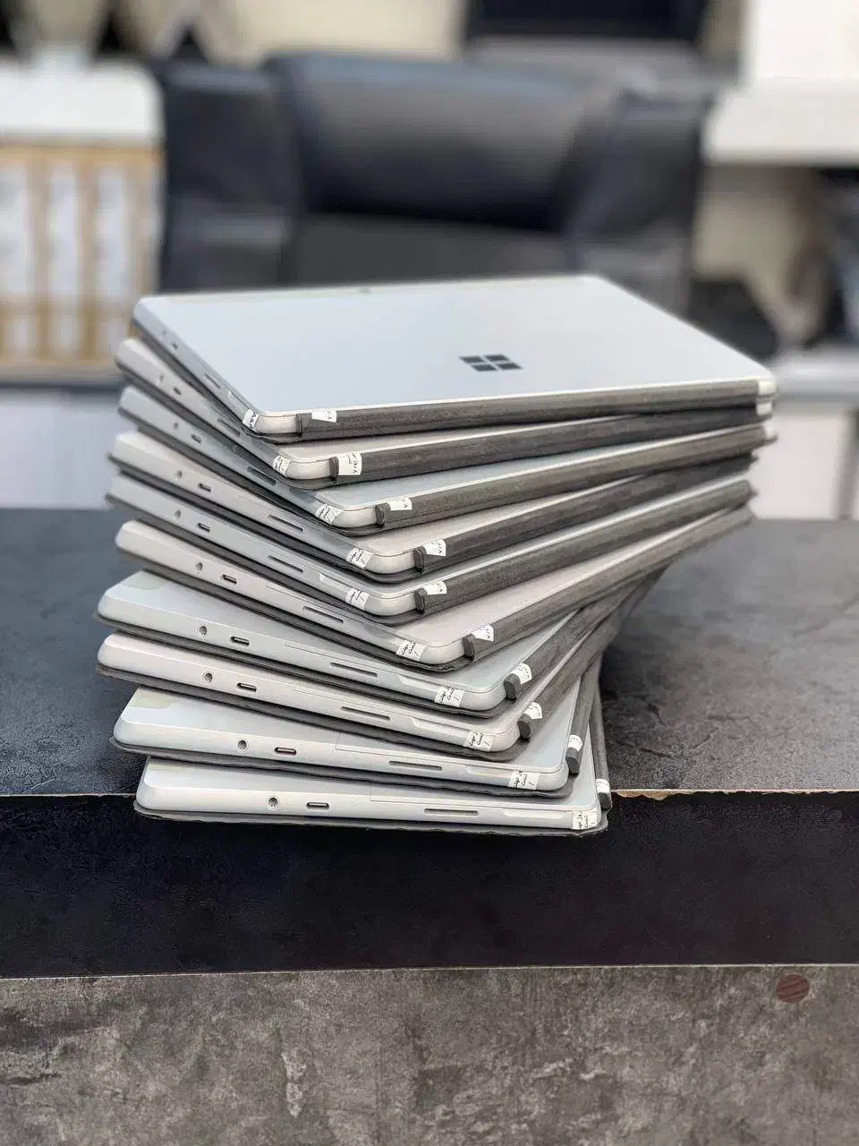 سرفیس پرو گوو  Microsoft GO 1|رایانه همراه|تهران, فلسطین (میدان انقلاب)|دیوار