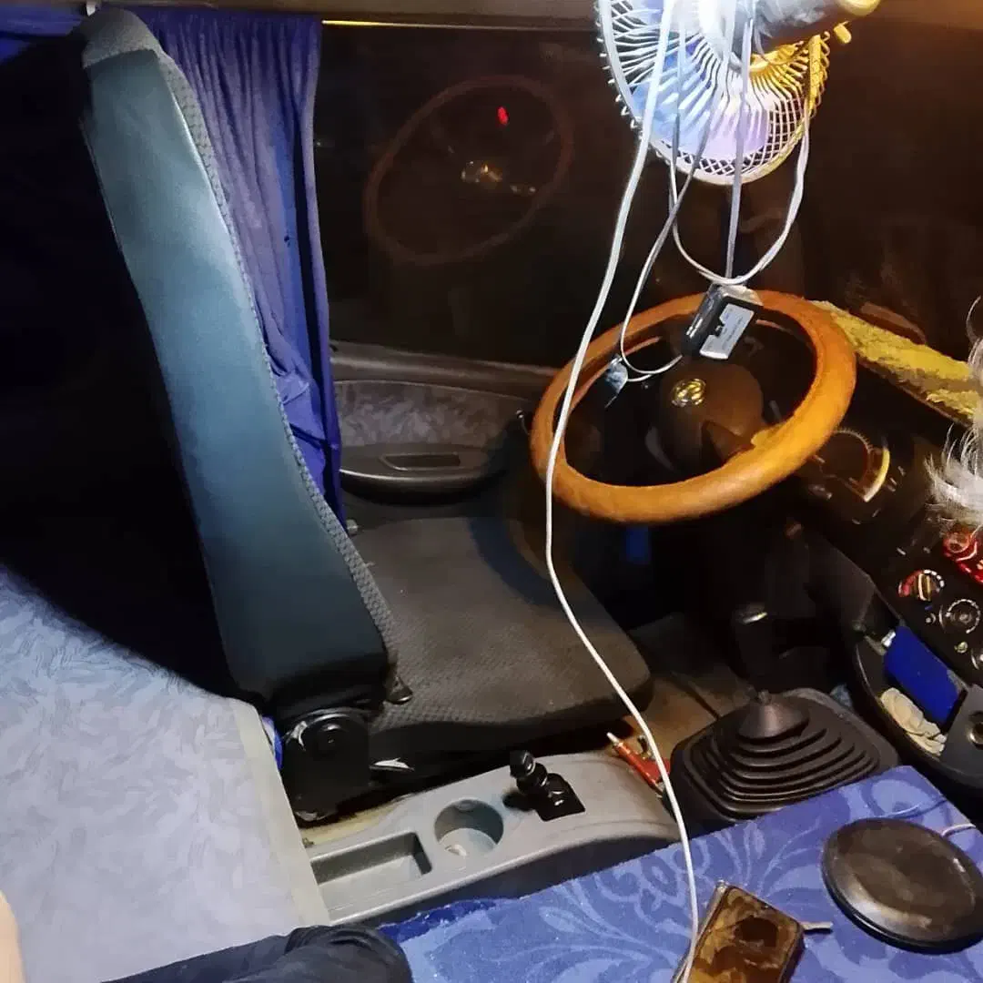 کامیون کاویان|خودرو سنگین|بردسیر, |دیوار