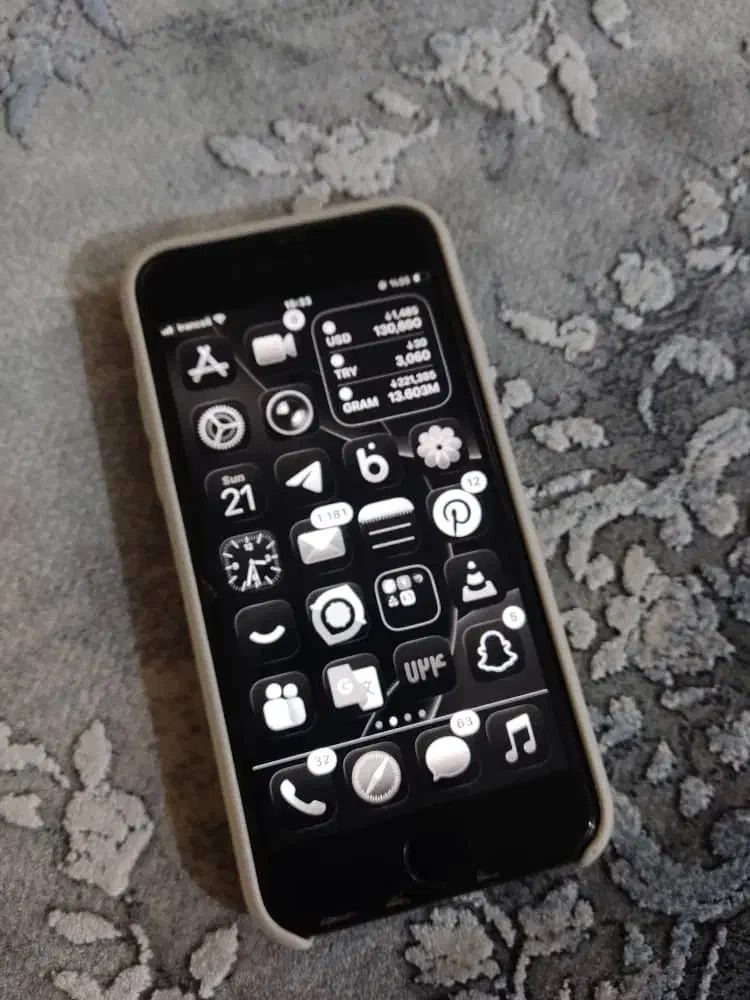 آیفون se 2020|موبایل|شاهین‌شهر, فردوسی|دیوار