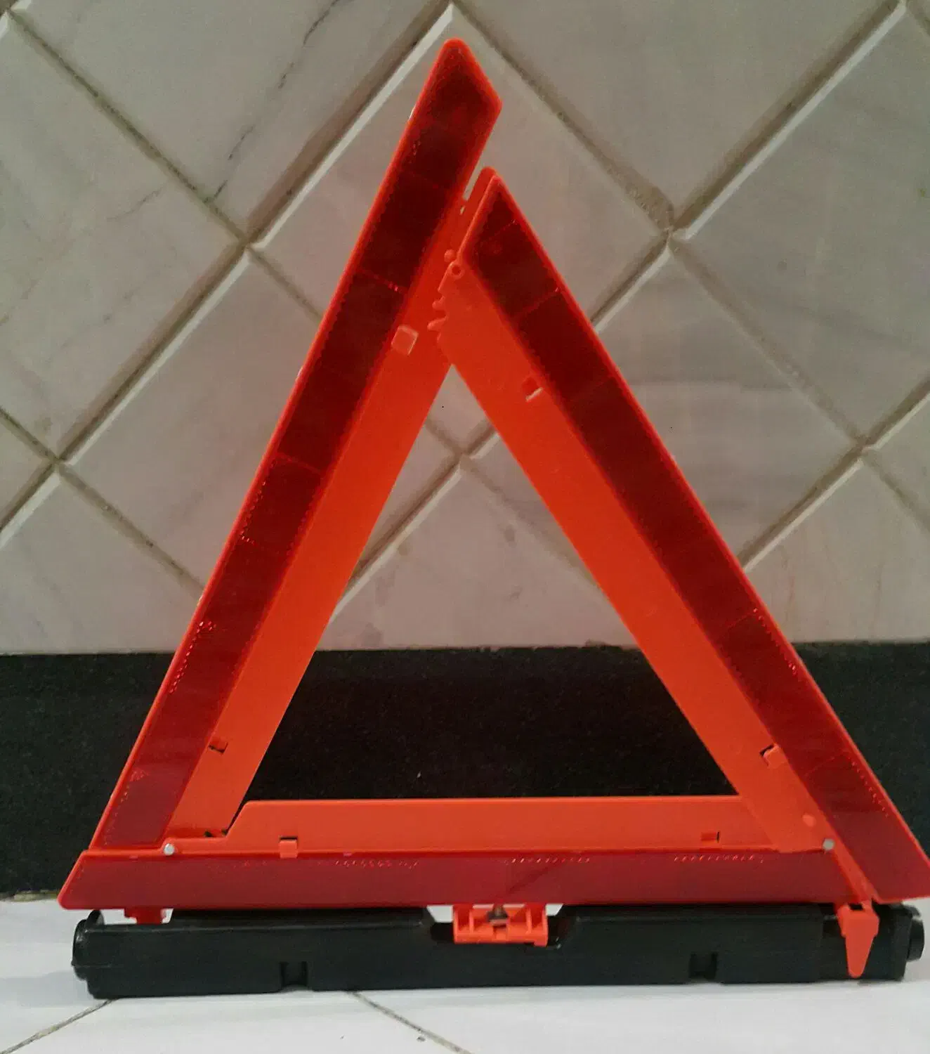 مثلث خطر خودرو|قطعات یدکی و لوازم جانبی|قم, باجک سه|دیوار