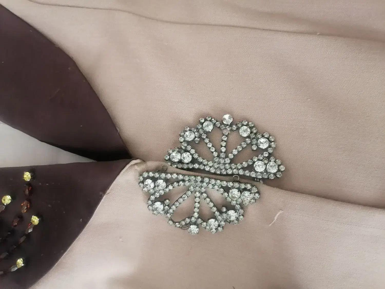 کت و دامن|لباس|نهاوند, |دیوار