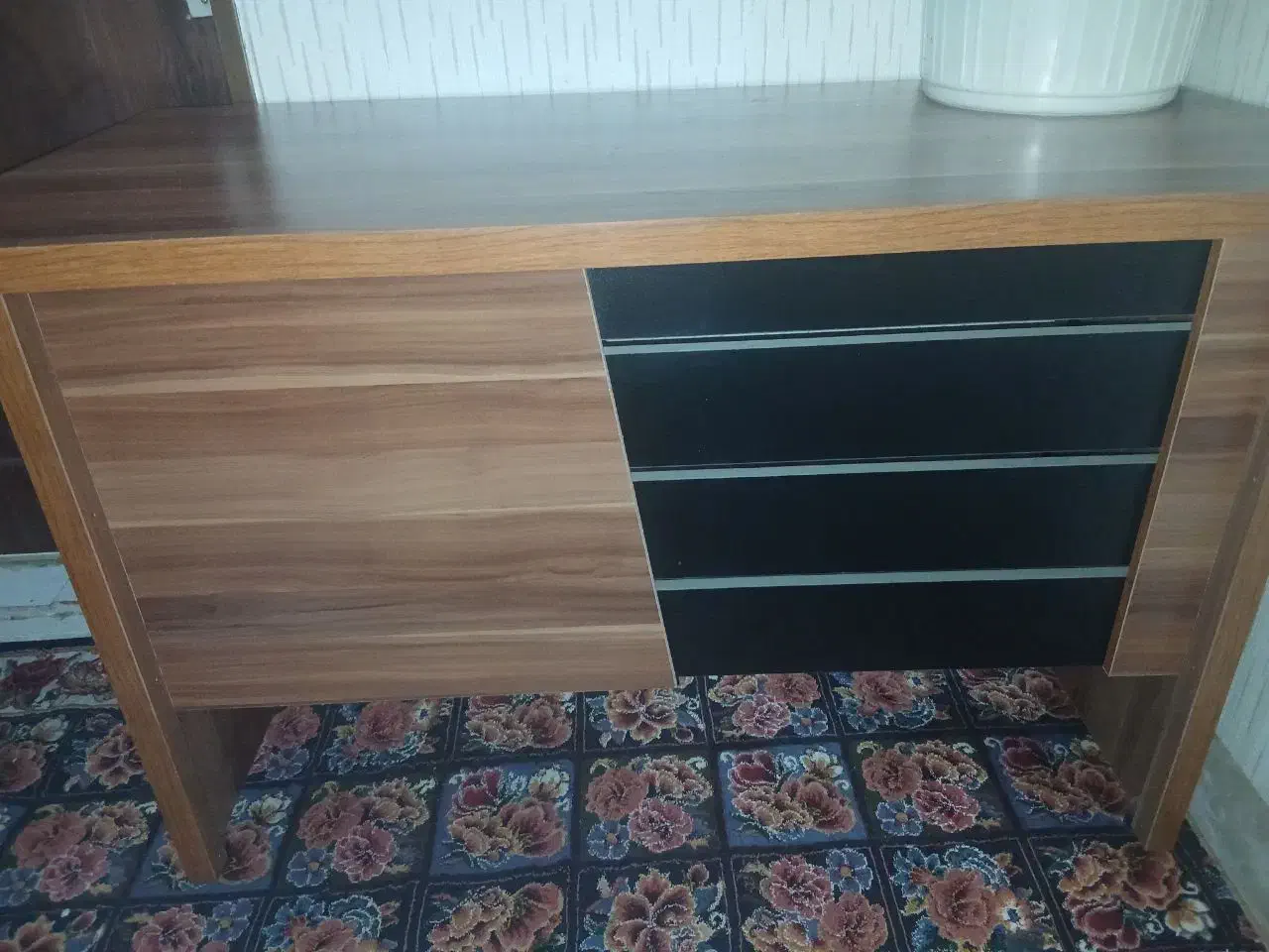 میز کامپیوتر و مطالعه در حد نو|میز تحریر و کامپیوتر|اراک, |دیوار