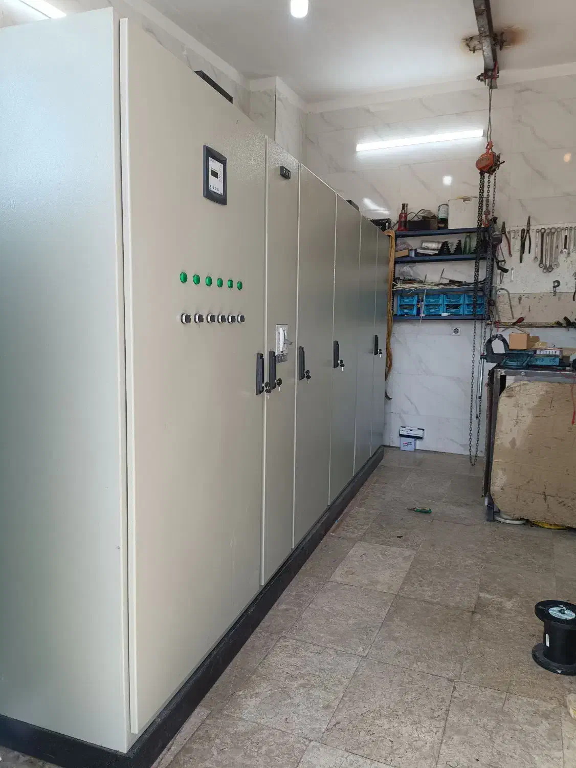 سیم پیچی وتابلوسازصنعتی|خدمات پیشه و مهارت|اصفهان, قهاب جنوبی|دیوار