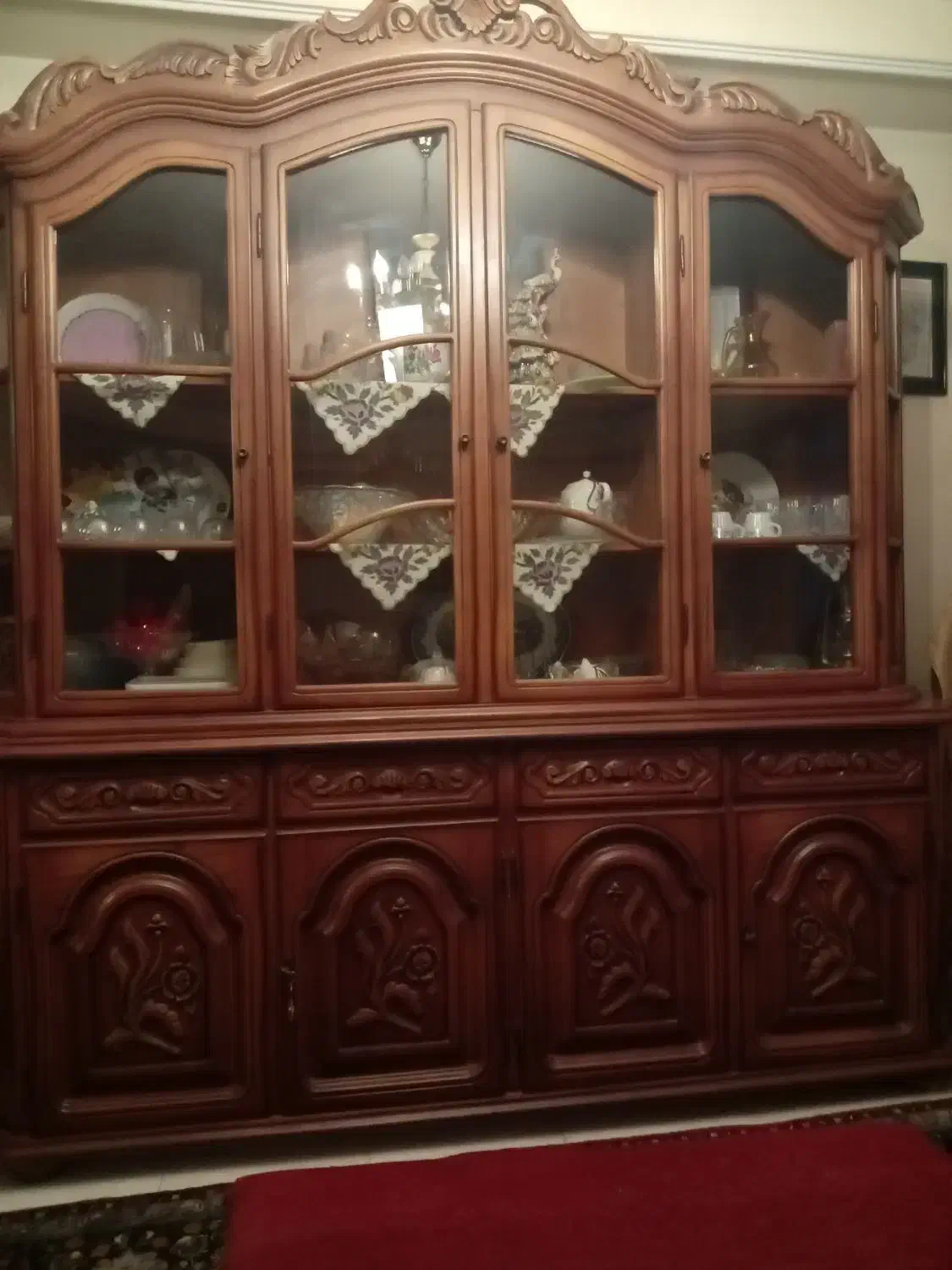 بوفه بزرگ قدیمی|بوفه، ویترین، کنسول|تبریز, |دیوار