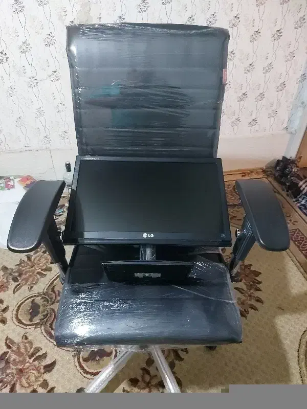 مانیتور LED ال جی ۲۰ اینچ|قطعات و لوازم جانبی رایانه|شیراز, کوشک میدان|دیوار