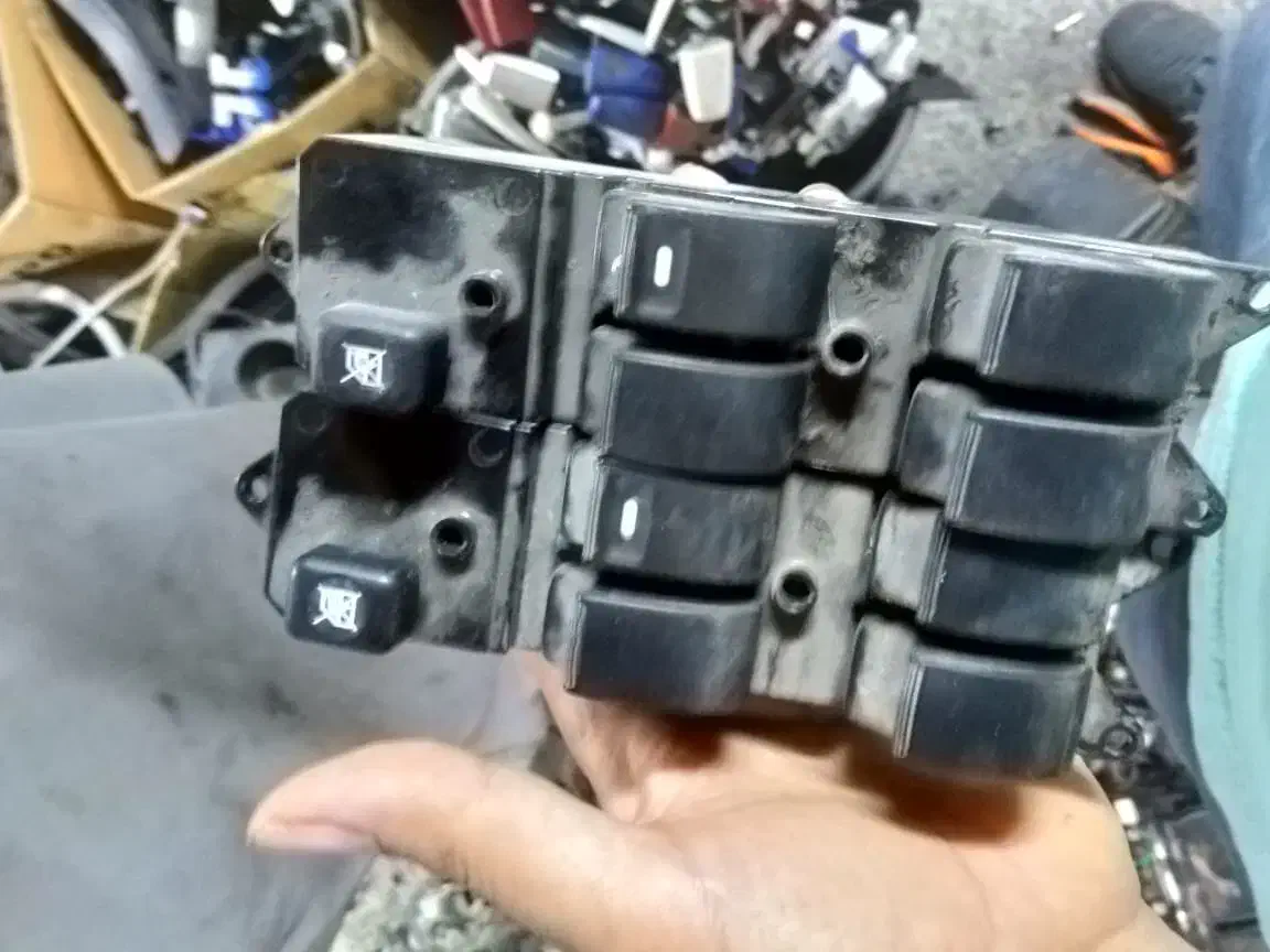 لوازم یدکی میتسوبیشی لنسر ۲۰۱۷|قطعات یدکی و لوازم جانبی|تهران, پونک|دیوار