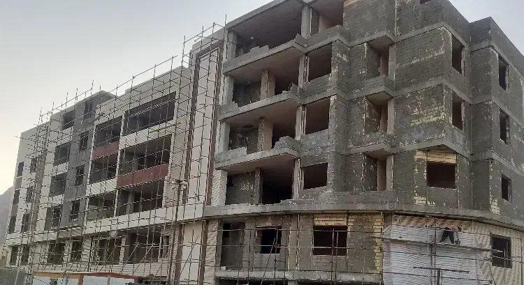 فروش آپارتمان ۱۱۴/۵متری درسروستان(نیمه کاره)|فروش آپارتمان|شهرضا, |دیوار