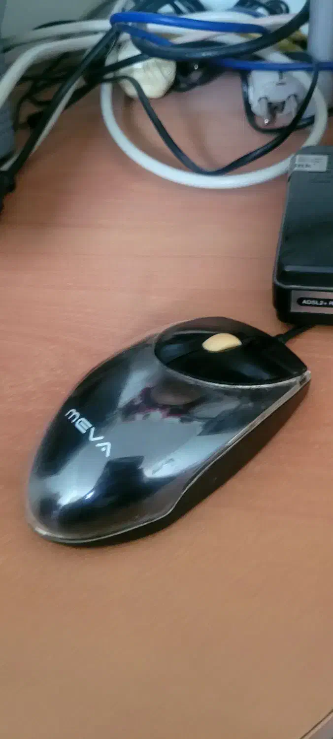 مانیتور‌ و کیس و کیبورد و موس‌ و اسپیکر و میز|میز تحریر و کامپیوتر|بجنورد, |دیوار