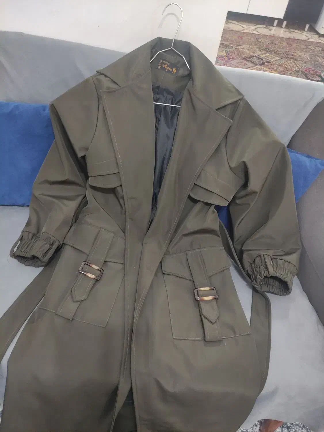 بارونی رنگ سبز تیره|لباس|الشتر, |دیوار