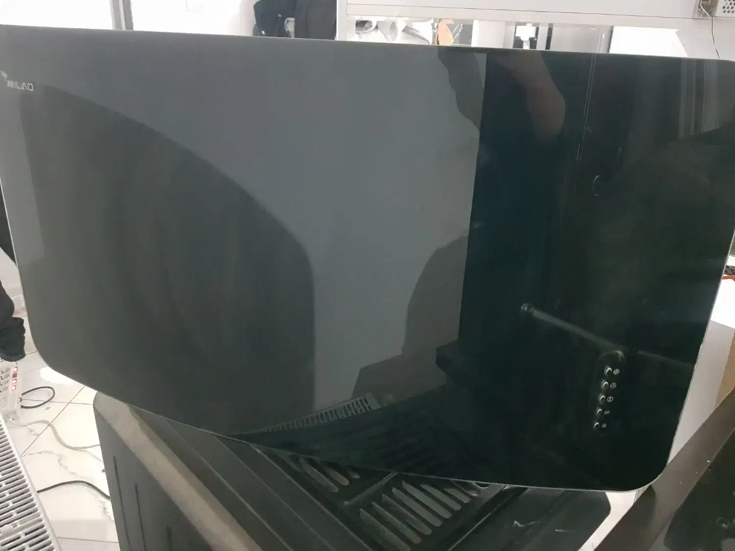 هود سالم منحنی شکل مشکی دکمه دار|هود|خاوران, |دیوار