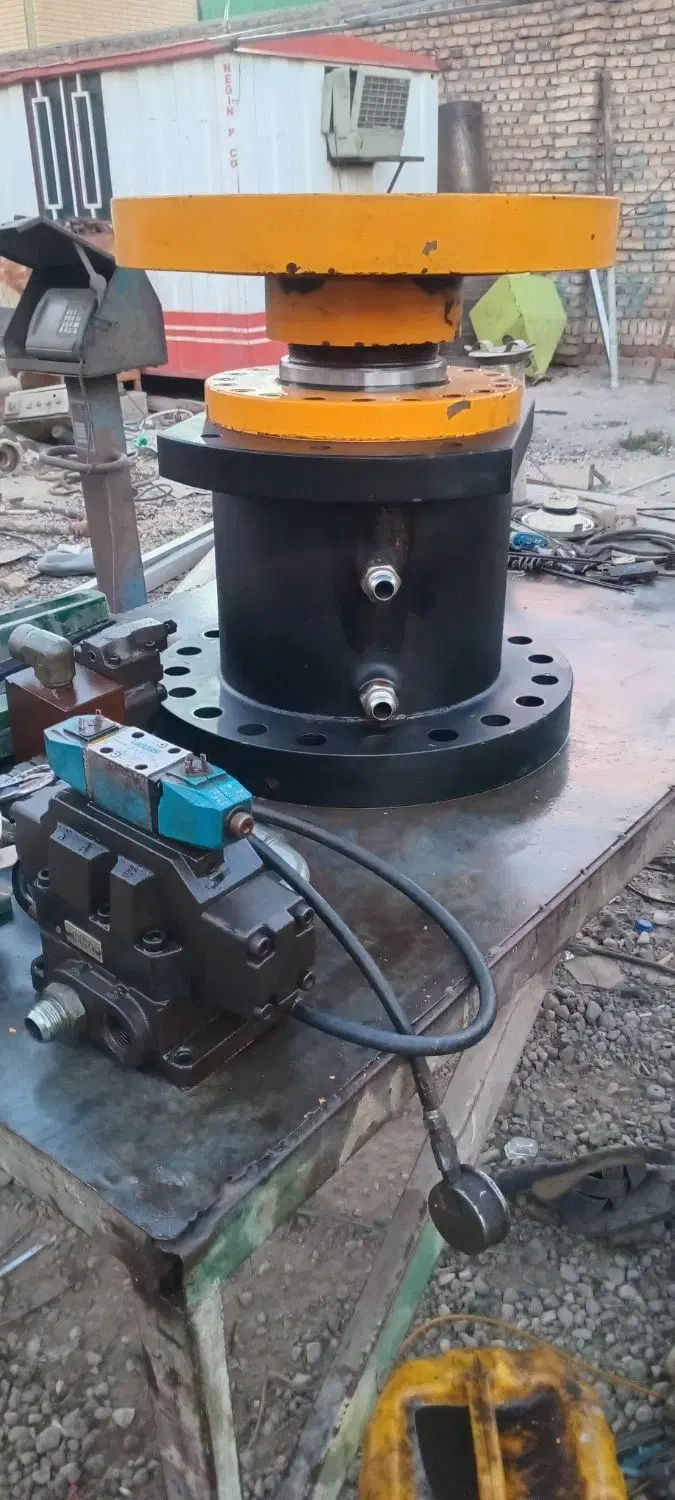 جک ۳۰۰ تن|ماشین‌آلات صنعتی|تبریز, |دیوار