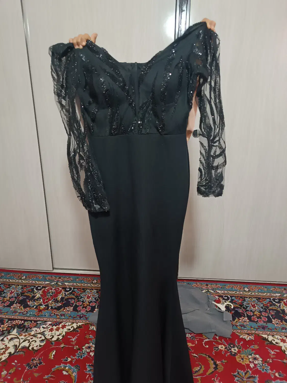 لباس|لباس|بوئین زهرا, |دیوار