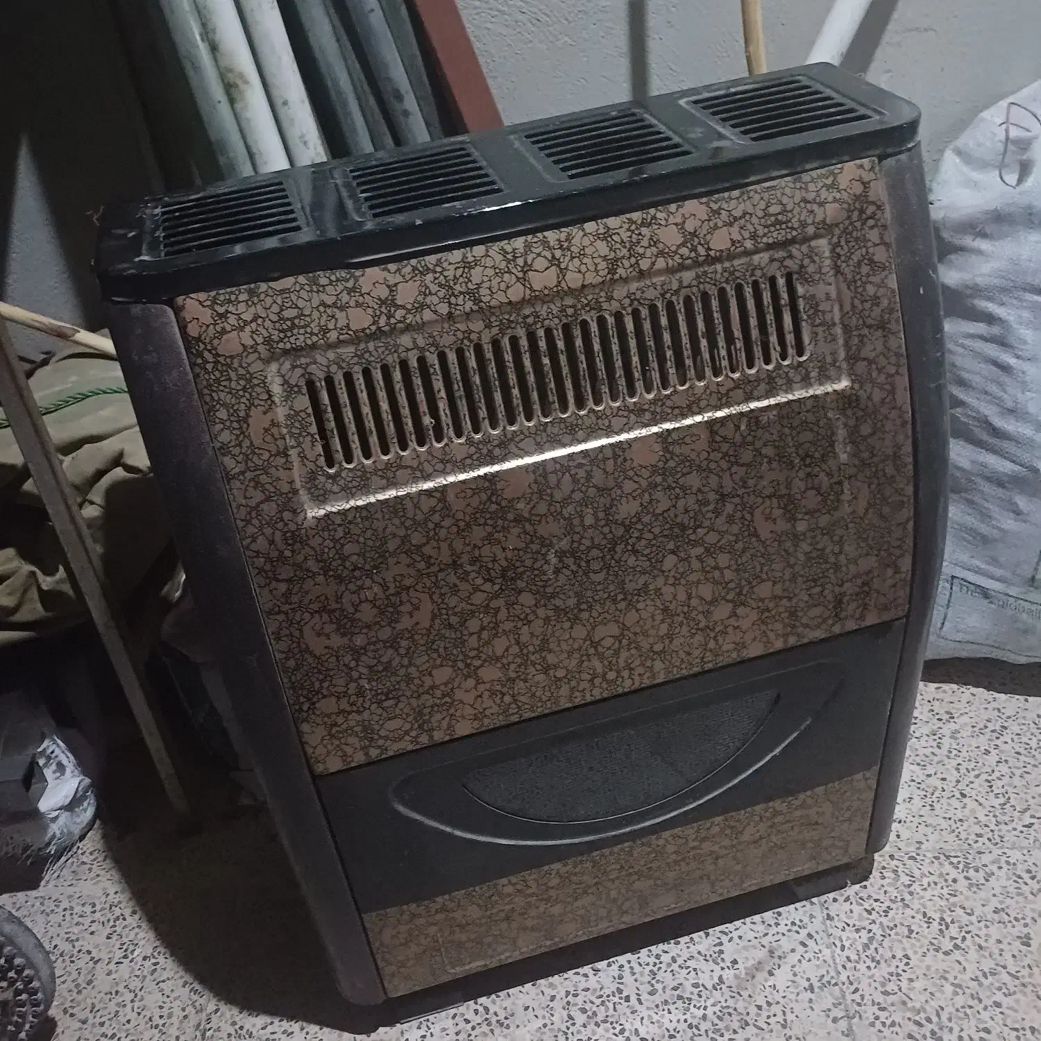 بخاری گازی سالم ، گرمکن گازی  و یخچال ویترینی|آبگرمکن، پکیج، شوفاژ|خدا آفرین, |دیوار