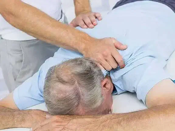 ماساژ سالمندان در منزل|خدمات آرایشگری و زیبایی|اصفهان, گلزار|دیوار