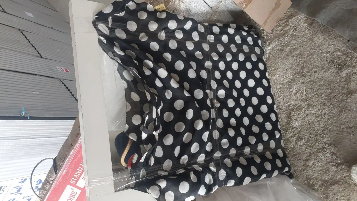 تخت سفید|تخت و سرویس خواب|ری, حمزهآباد|دیوار