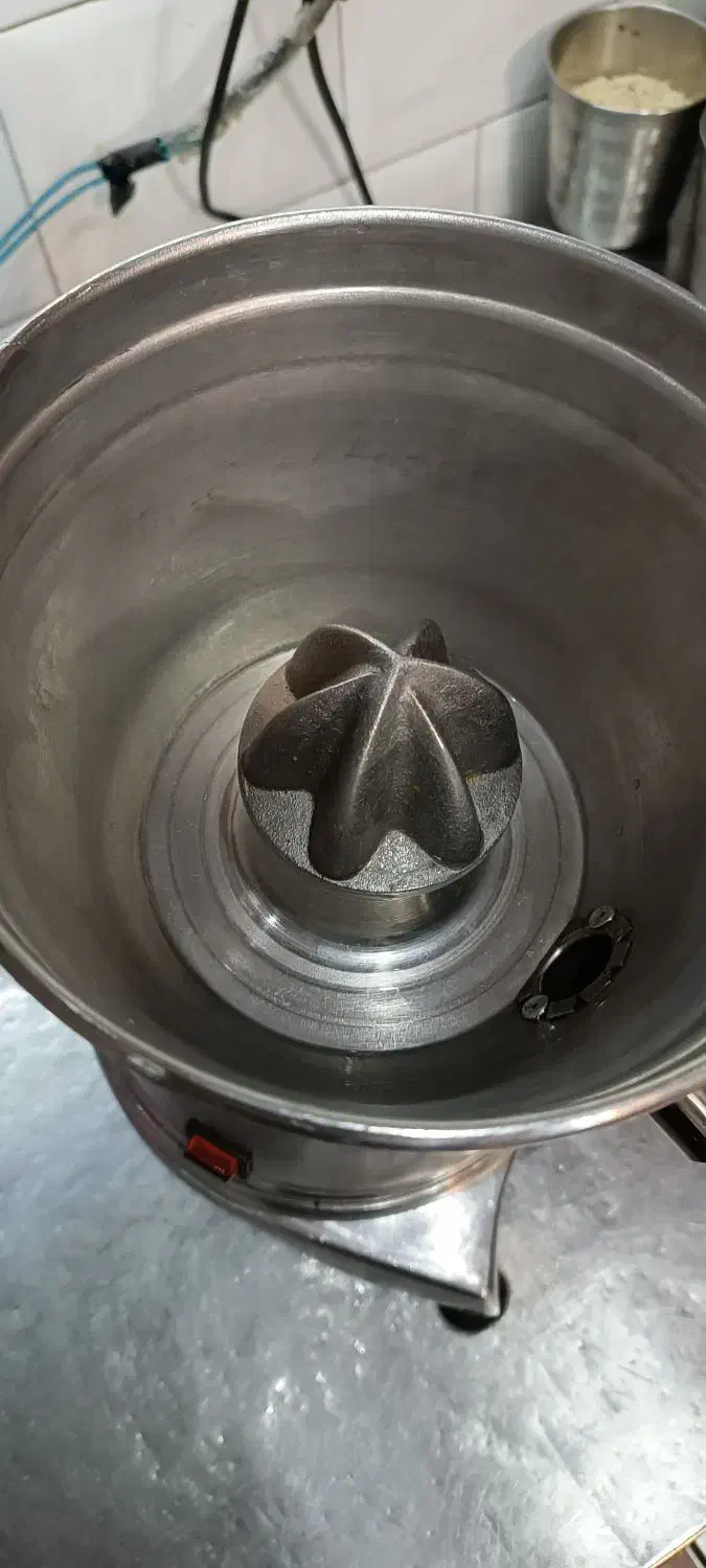 دستگاه آب پرتقال گیری صنعتی|آبمیوهگیر و آبمرکباتگیر|خمینیشهر, |دیوار