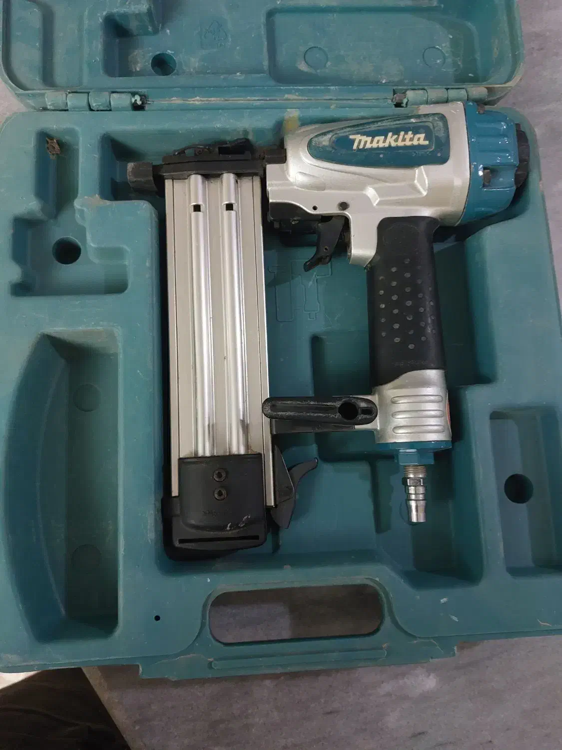 میخکوب بادی ماکیتا|ابزارآلات|اردبیل, |دیوار