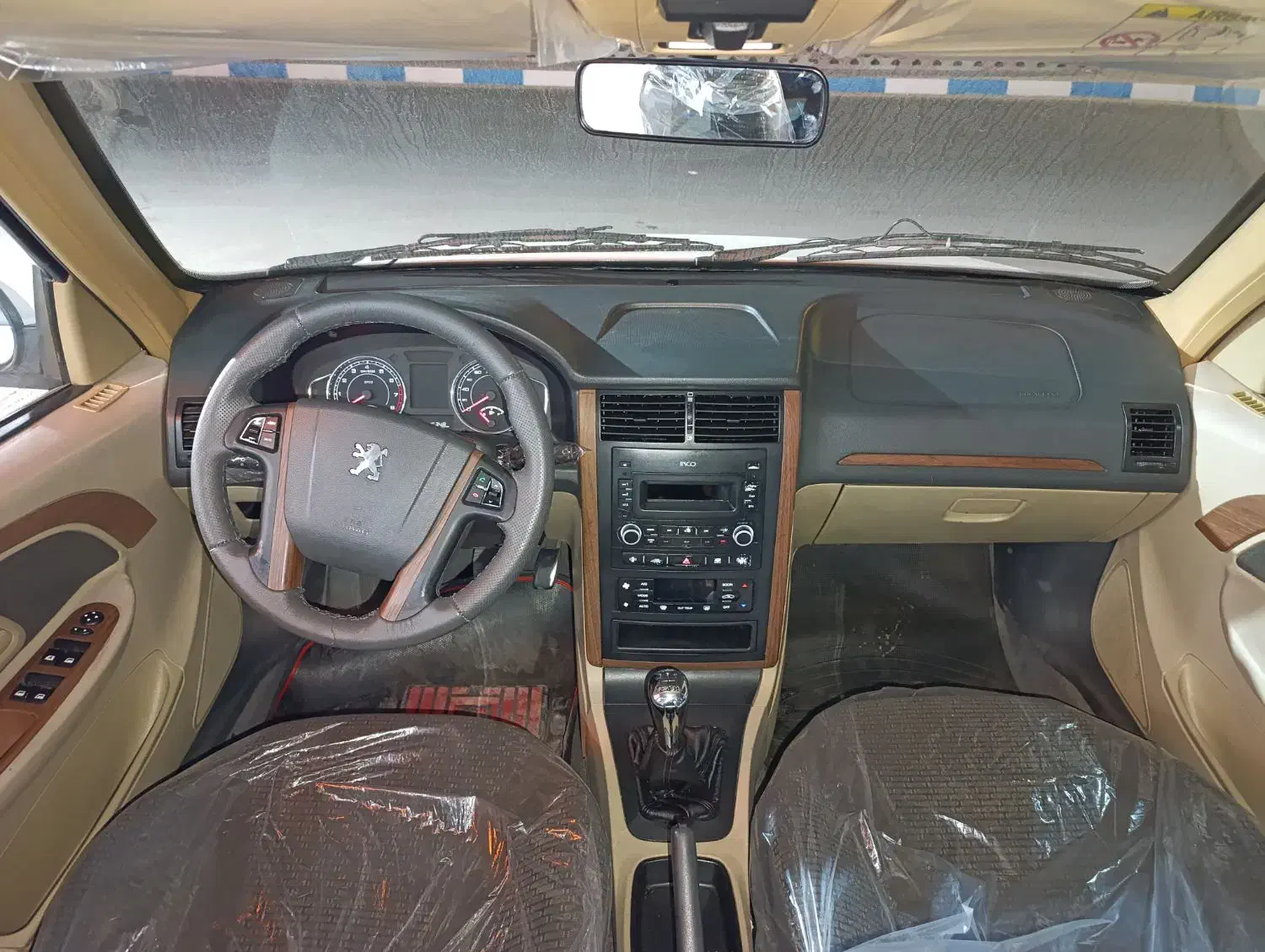 پارس تیوفایو 1400سیمی در مجموعه اتو گالری حاجیانی|خودرو سواری و وانت|خورموج, |دیوار