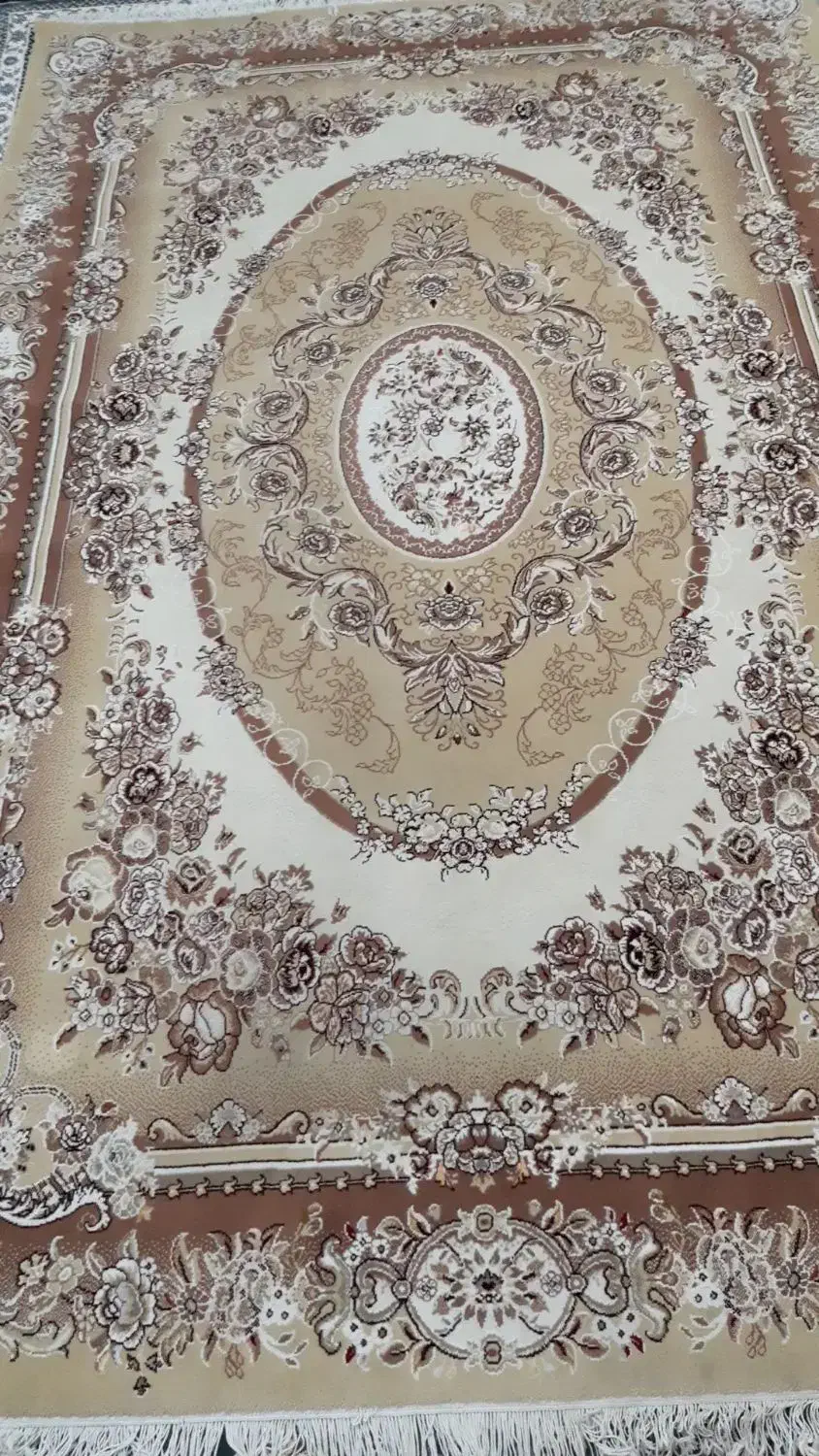 فرش کرمی ۱۲متری و۶متری کاملا سالم|فرش|قرچک, محمد آباد|دیوار