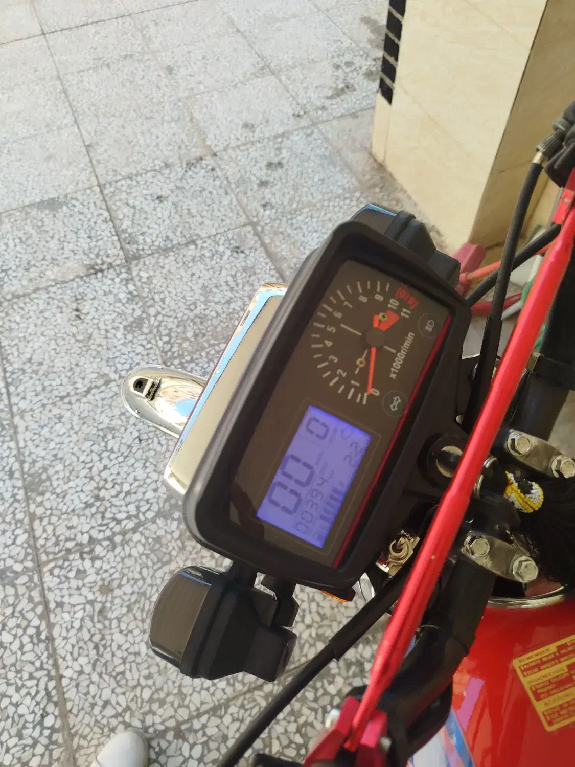 کیلومتر نیم دیجیتال کاملا سالم|قطعات یدکی و لوازم جانبی|شاهینشهر, ۹ دی|دیوار