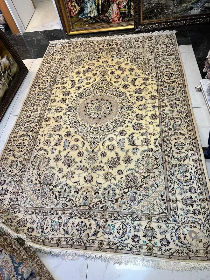 فرش دستبافت تک ۶متری نایین. گل ابریشم.|فرش|تهران, پونک|دیوار