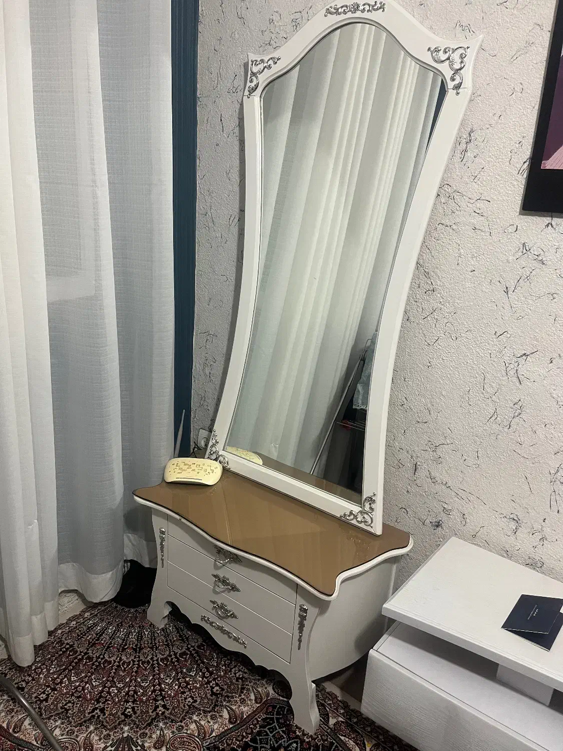 آینه کنسول|بوفه، ویترین، کنسول|پرند, فاز ۶|دیوار